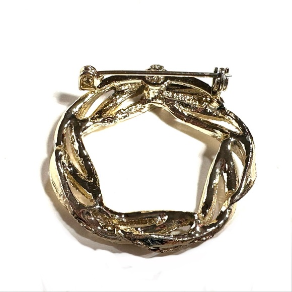 Vintage Round Wreath Shaped Gold Tone Brooch Lapel Pin Smooth & Textured - Picture 4 of 5